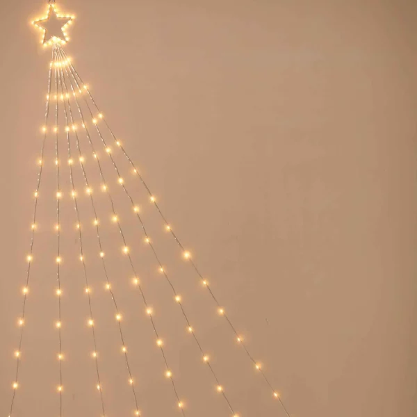 Gerson International 5-In D Electric Shooting Star With 30 Warm White Led Lights & Seven 7' Tails With 21 Led Lights