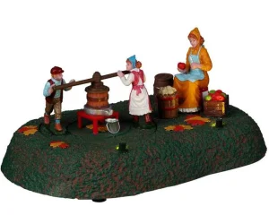 Lemax Village Collection Family Cider, B/O (4.5V) #24950