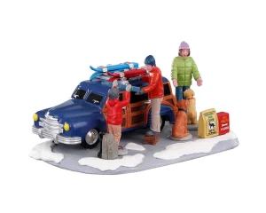 Lemax Village Collection Winter Vacation #93422