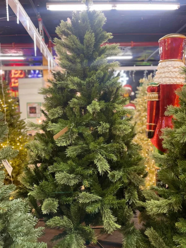 Puleo International 6.5Ft Non-Lit Norway Pine Tree #114-Njg-65